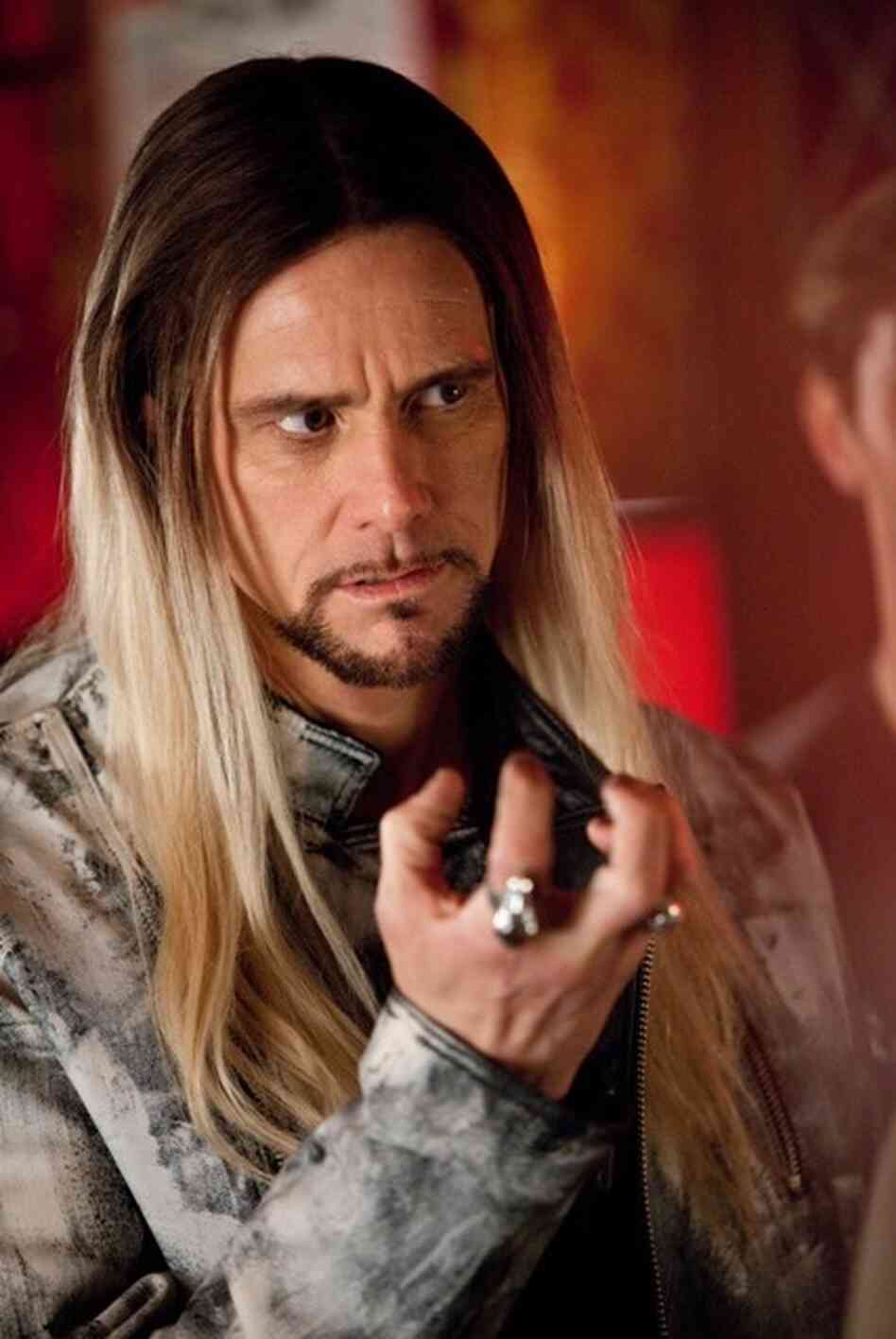 Rival magician Steve Gray (Jim Carrey) uses masochistic stunts to draw crowds and publicity away from his faltering rivals. Rival magician Steve Gray (Jim Carrey) uses masochistic stunts to draw crowds and publicity away from his faltering rivals.