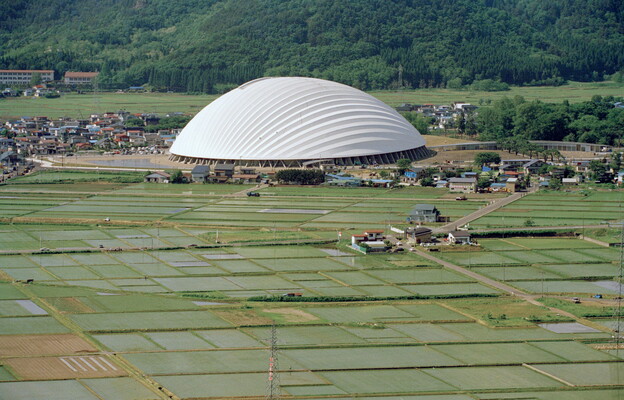 Dome in Odate (multipurpose dome), Odate-shi, Akita, Japan (Toyo Ito & Associates, Architects)