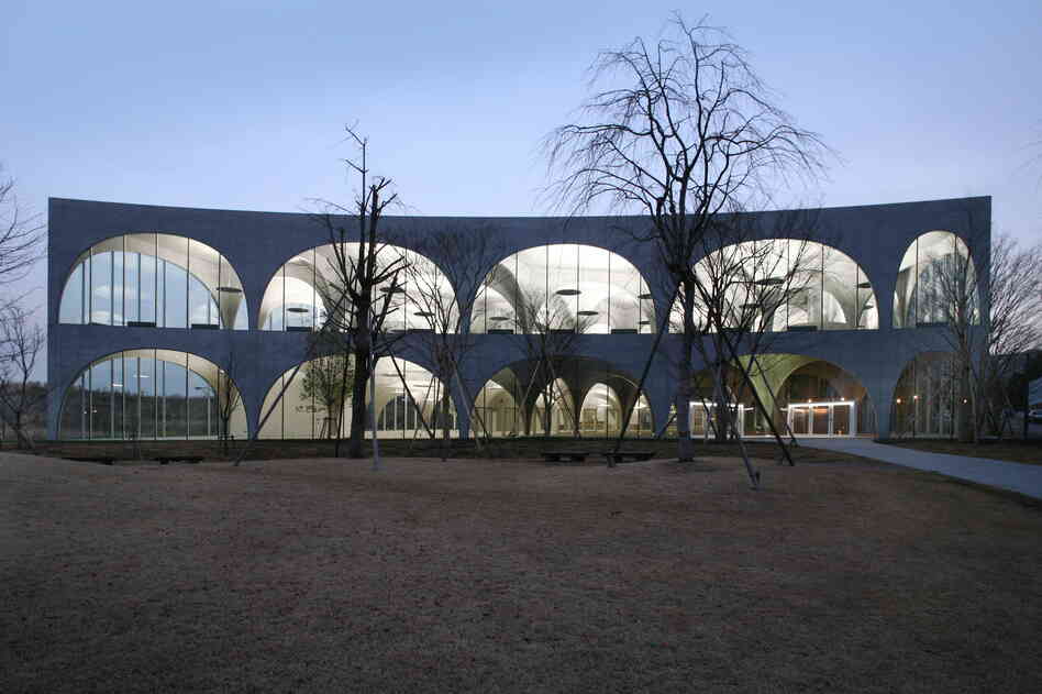 Tama Art University Library, 2004-2007, Hachioji-shi, Tokyo, Japan