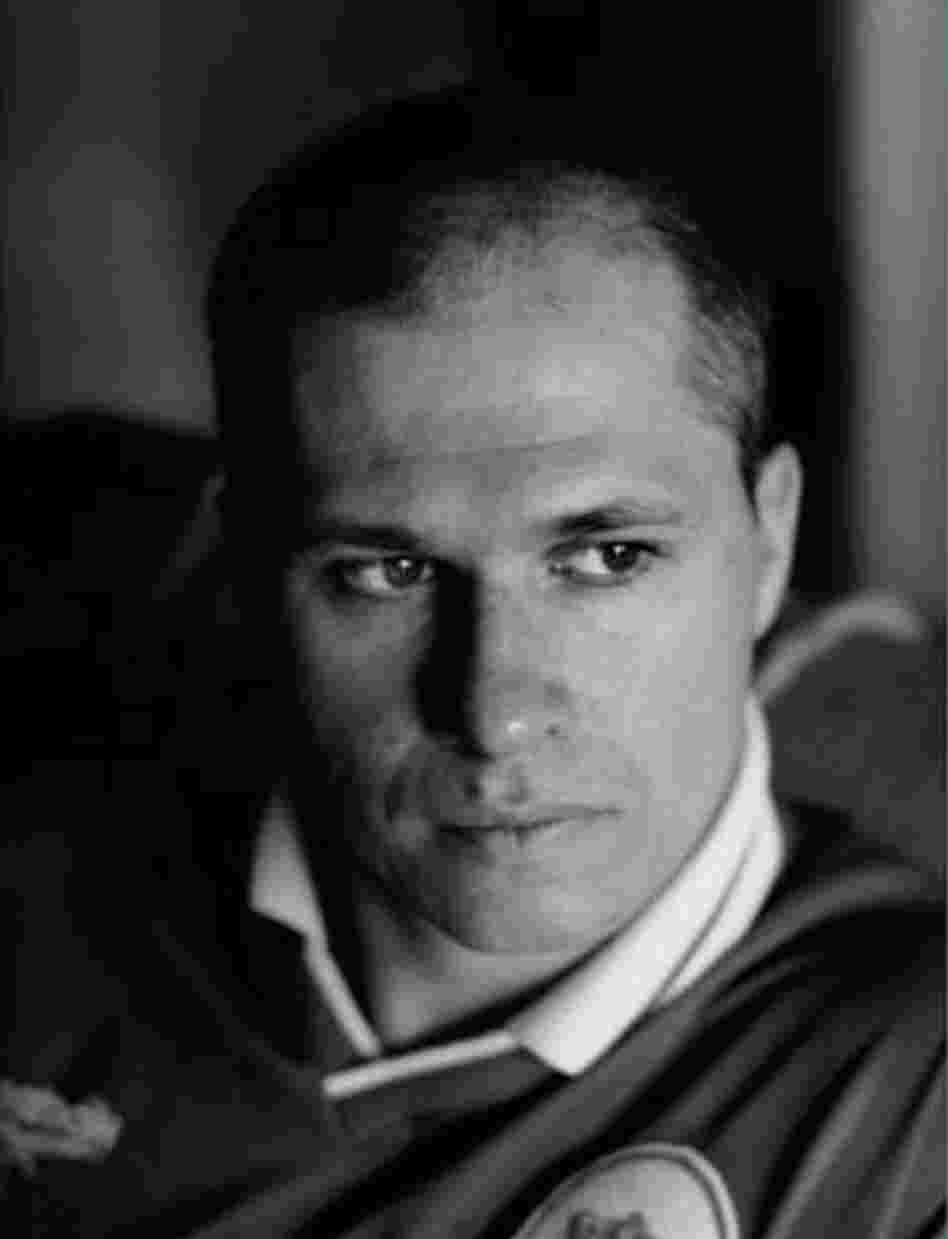 Aleksandar Hemon has been the recipient of a Guggenheim Fellowship (2003) and a MacArthur Foundation "genius grant" (2004). He lives in Chicago.