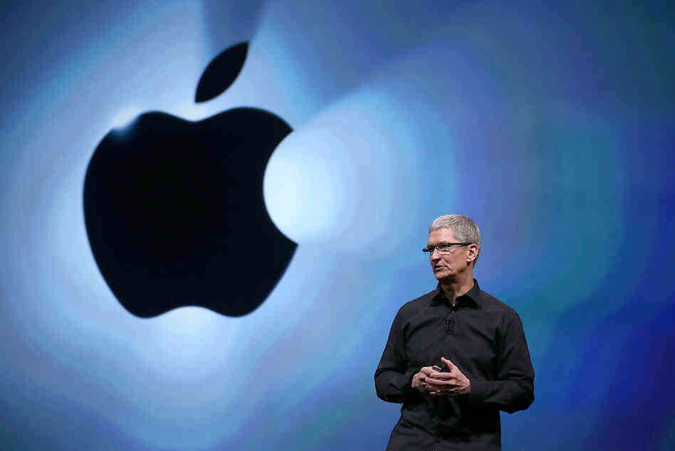 Apple CEO Tim Cook has reportedly been ordered to testify for four hours in the U.S. government's case against the company.
