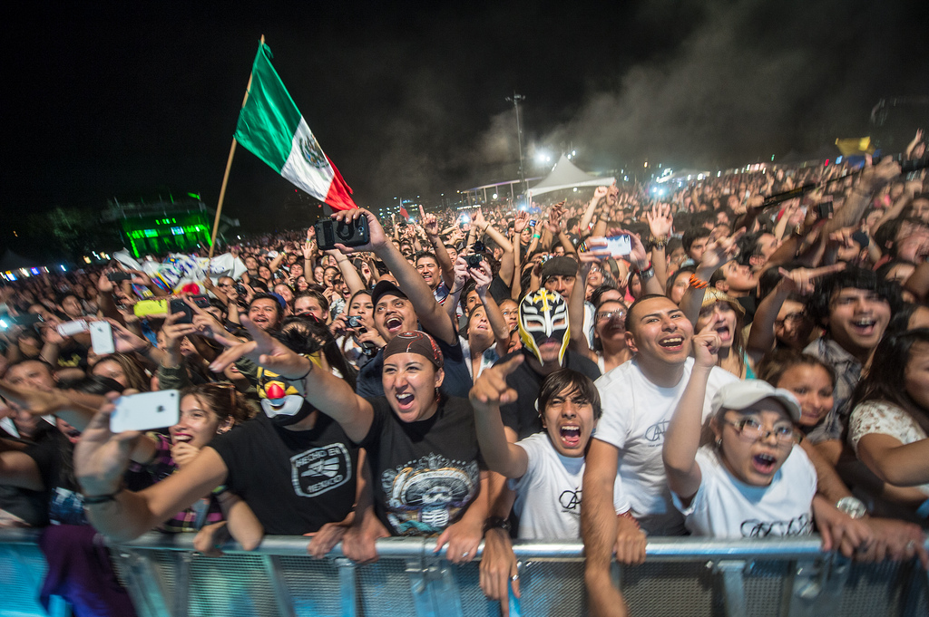 Mexican flags, wrestling masks and a legion of ecstatic Café Tacvba fans at <em>Alt.Latino</em>'s showcase at Auditorium Shores. 