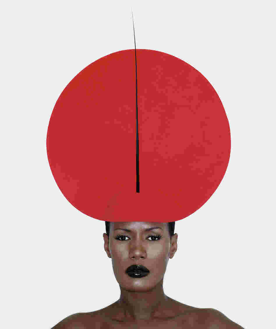 Grace Jones. London, 1998.