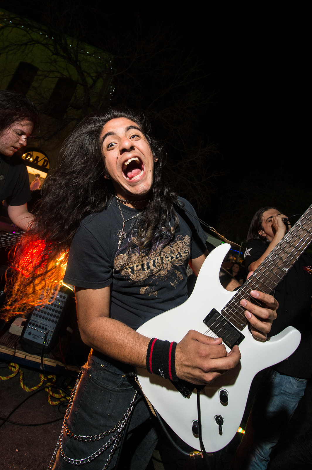 Immortal Guardian brings ridiculous power metal — dungeons, dragons, and all — to the streets — 6th Street, to be specific. 