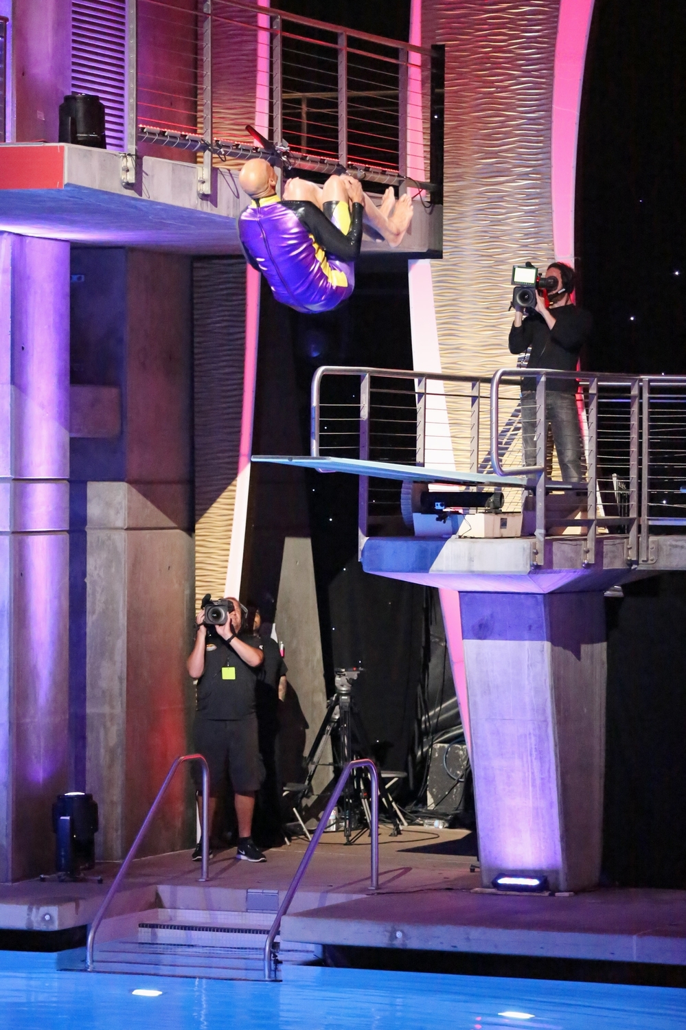 Why yes, this is Kareem Abdul-Jabbar diving on ABC's new show Splash.