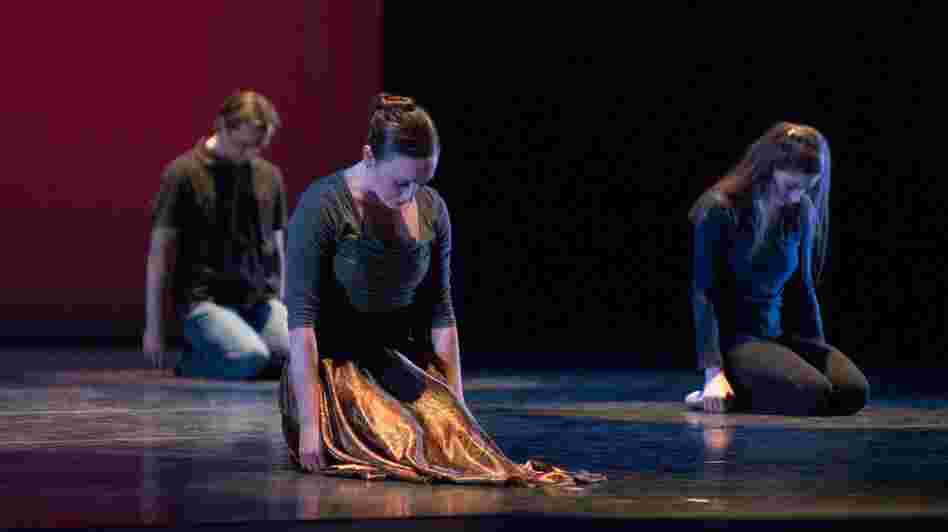 Margaret Hannah danced the role of Colin's mother, Amy Wolfe; Aleksey Kudrin played his brother, Sean; and Sara Gaydash played his sister, Cece.