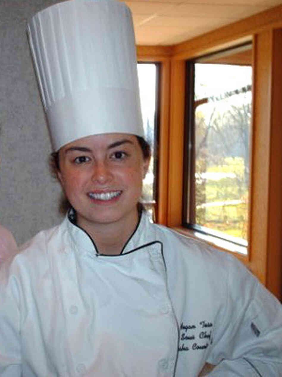 Megan DeYoung lost her extended benefits last week. The Wisconsin chef has been depending on the benefits since losing her job more than a year ago. Megan DeYoung lost her extended benefits last week. The Wisconsin chef has been depending on the benefits since losing her job more than a year ago.