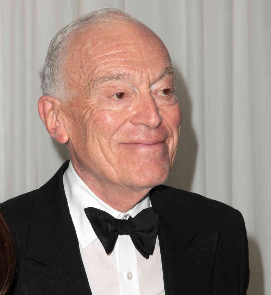 Leonard Lauder in 2008. Leonard Lauder in 2008.