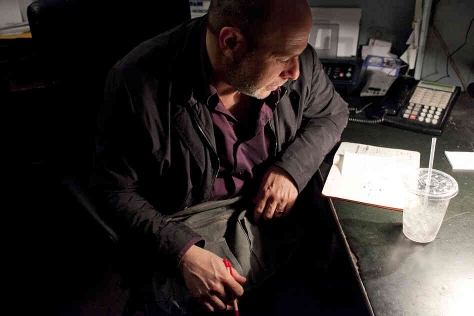 Jeff Ballard, backstage.