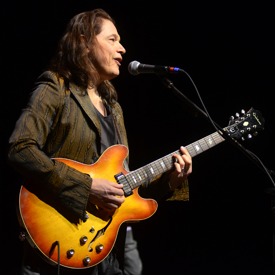 Robben Ford.
