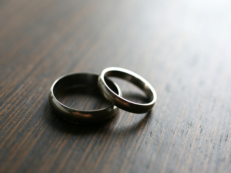 Ten Ring Fingers
