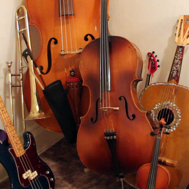 Jherek Bischoff's assortment of instruments.
