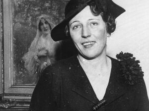Pearl Buck was born in West Virginia but spent much of her childhood in China, where her parents worked as missionaries. Pearl Buck was born in West Virginia but spent much of her childhood in China, where her parents worked as missionaries.