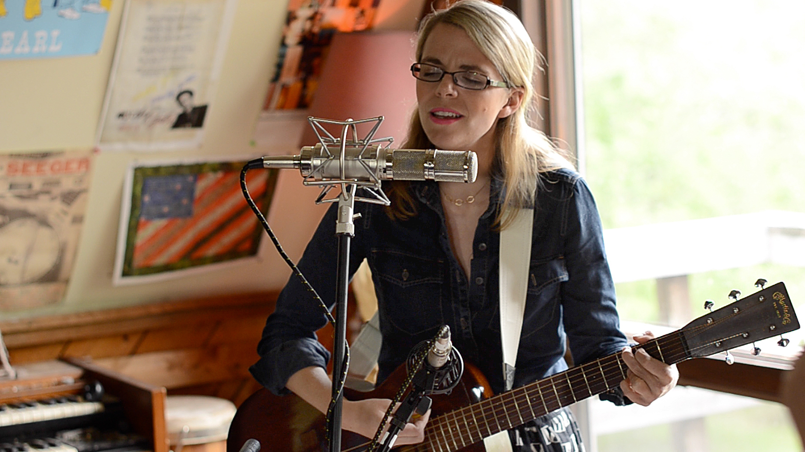 Aofie O'Donovan performs live for Folk Alley.