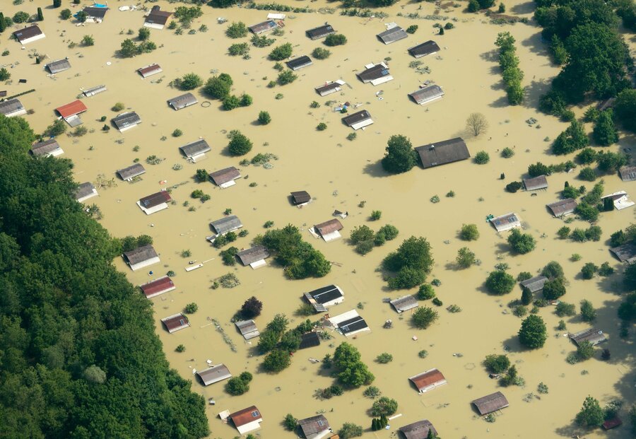 german-flood_custom-aeb1c7faf795ef297bf0342adec516144c159c8b-s900-c85.jpg