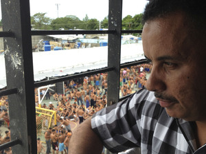 Wilmer Lopez is a former army sergeant serving a 20-year sentence for his role in a robbery and murder in 2002. Inside the Barinas prison, he is the boss.