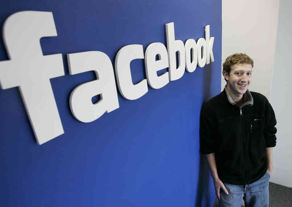 Facebook.com's mastermind, Mark Zuckerberg, at his office in Palo Alto, Calif., in 2007. Facebook.com's mastermind, Mark Zuckerberg, at his office in Palo Alto, Calif., in 2007.