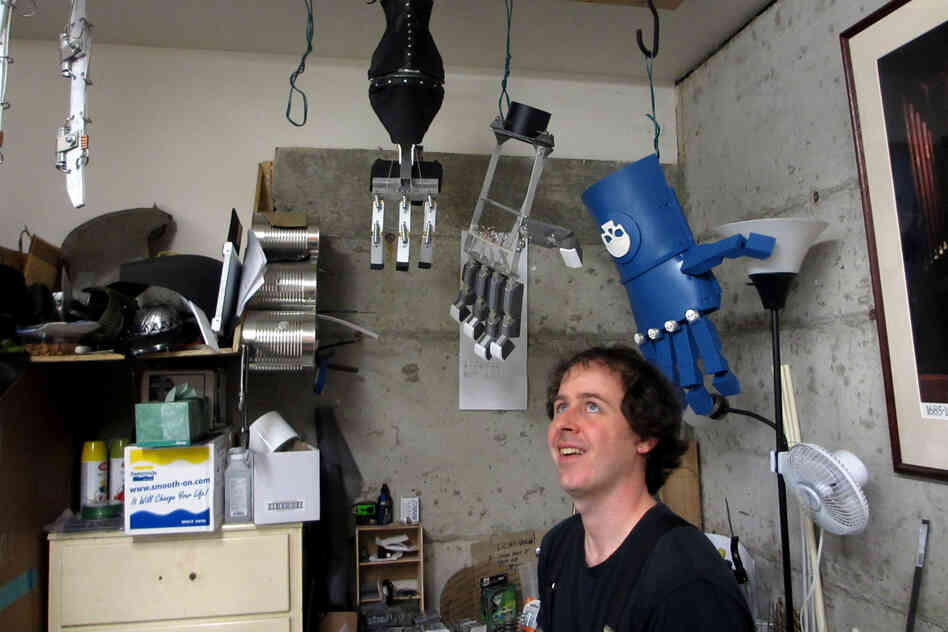 Ivan Owen, a special effects artist in Bellingham, Wash., creates large mechanical hands. He is also one of the creators of the Robohand.