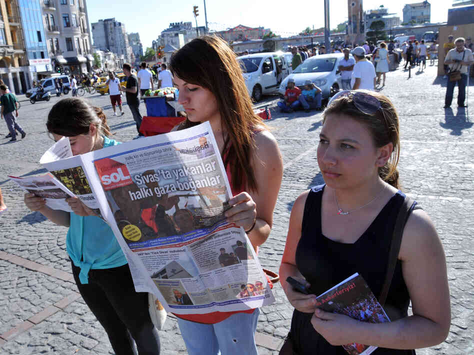 Inspired by "Standing Man" Erdem Gunduz, protesters stand silently during an action at Istanbul's Taksim Square on June 23. Among the latest recommended reads from Tina Brown is a Foreign Affairs article on how Turkey's manipulates media coverage of political unrest. Inspired by "Standing Man" Erdem Gunduz, protesters stand silently during an action at Istanbul's Taksim Square on June 23. Among the latest recommended reads from Tina Brown is a Foreign Affairs article on how Turkey's manipulates media coverage of political unrest.