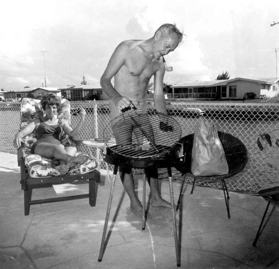 Grilling, Cocoa Beach, Fla., 1970 Grilling, Cocoa Beach, Fla., 1970
