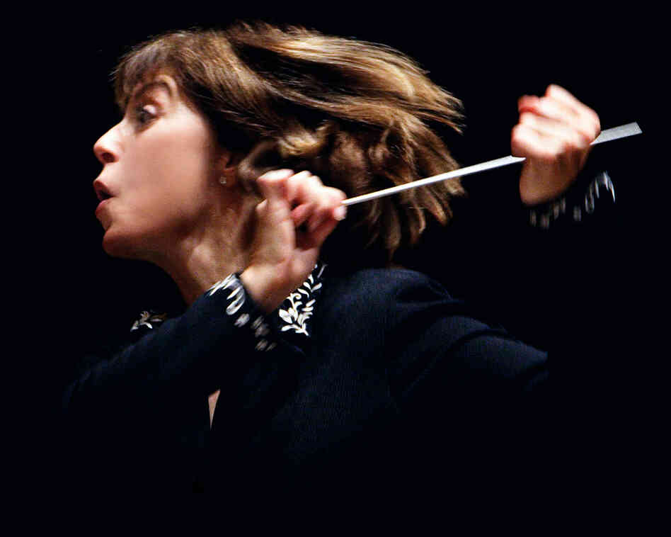 How rich is JoAnn Falletta in 2024? Net Worth Roll