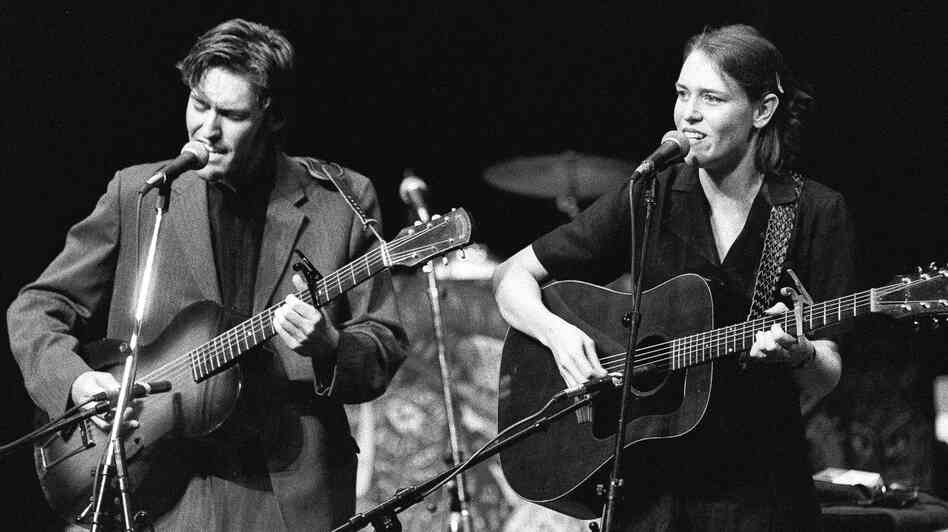 David Rawlings and Gillian Welch perform on Mountain Stage. David Rawlings and Gillian Welch perform on Mountain Stage.