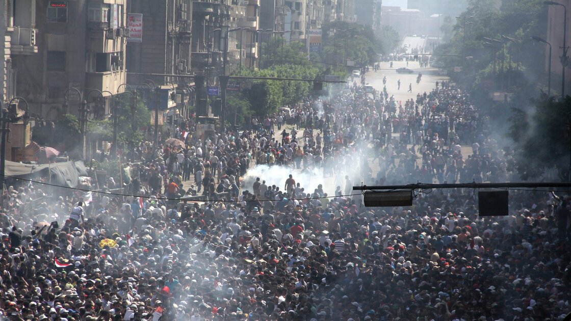 Egypt: Killings Erupt Right After Prayers thumbnail