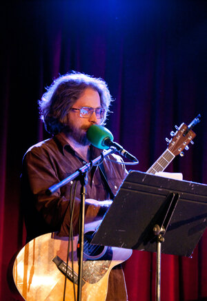 House musician Jonathan Coulton works his way through a rendition of the Twisted Sister anthem "We're Not Gonna Take It"...although its lyrics have been reworked as clues to baked goods. House musician Jonathan Coulton works his way through a rendition of the Twisted Sister anthem "We're Not Gonna Take It"...although its lyrics have been reworked as clues to baked goods.