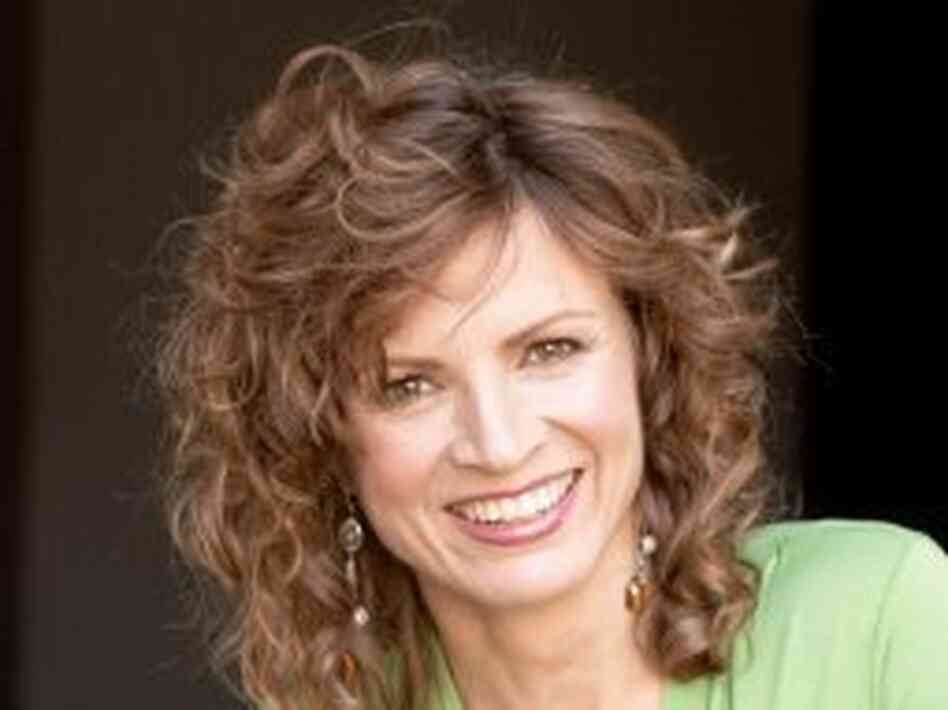 Jane Poynter lived in Biosphere 2 for two years and 20 minutes. Jane Poynter lived in Biosphere 2 for two years and 20 minutes.