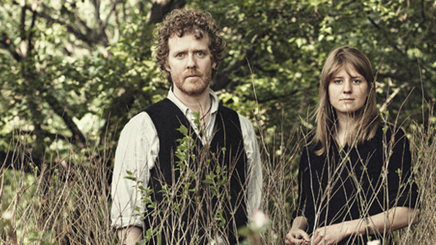 Glen Hansard and Markéta Irglová. (Courtesy of the artist)