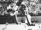 Dave Duerson (right), in 1988. Duerson committed suicide in 2011 and wrote a note that included this request: "Please see that my brain is given to the NFL's brain bank." Dave Duerson (right), in 1988. Duerson committed suicide in 2011 and wrote a note that included this request: "Please see that my brain is given to the NFL's brain bank."
