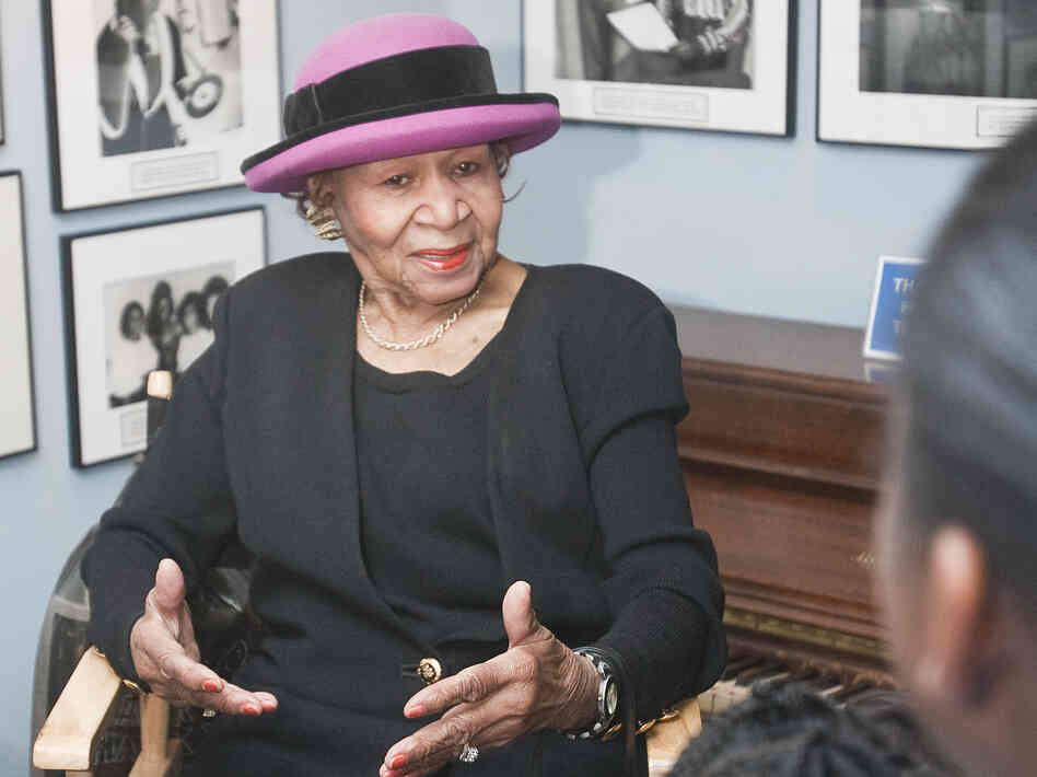 Powell mentored Motown artists like Smokey Robinson, Marvin Gaye and the Supremes. "Ladies dance with their feet, not their buttocks," she'd tell the girl groups. Powell mentored Motown artists like Smokey Robinson, Marvin Gaye and the Supremes. "Ladies dance with their feet, not their buttocks," she'd tell the girl groups.
