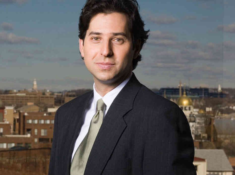 Before joining NPR in 2004, David Folkenflik spent more than a decade at the Baltimore Sun, where he covered higher education, Congress and the media. Before joining NPR in 2004, David Folkenflik spent more than a decade at the Baltimore Sun, where he covered higher education, Congress and the media.
