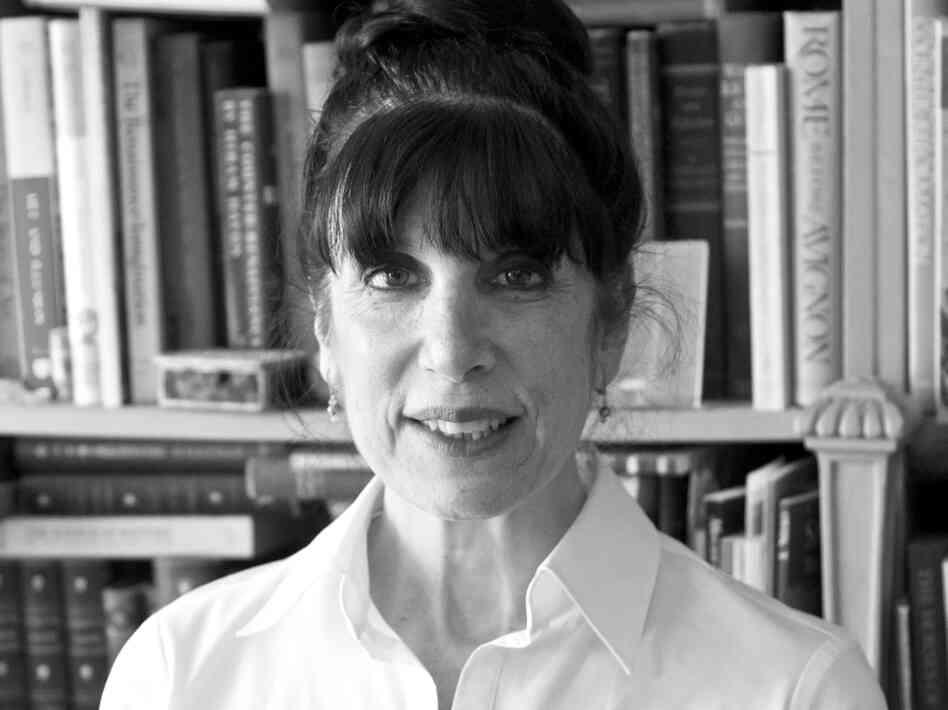 A longtime contributor and staff writer for The New Yorker, Claudia Roth Pierpont is the author of Passionate Minds: Women Rewriting the World, a collection of essays on women writers. A longtime contributor and staff writer for The New Yorker, Claudia Roth Pierpont is the author of Passionate Minds: Women Rewriting the World, a collection of essays on women writers.