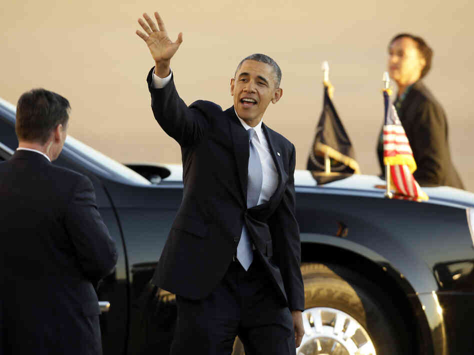 President Obama waves as he departs Love Field Airport after shaking hands with supporters Wednesday in Dallas. President Obama waves as he departs Love Field Airport after shaking hands with supporters Wednesday in Dallas.