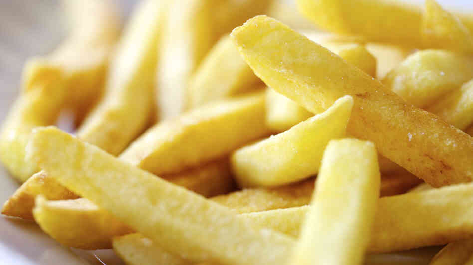 French fries: There are probably other reasons besides acrylamide to avoid these tasty snacks. French fries: There are probably other reasons besides acrylamide to avoid these tasty snacks.