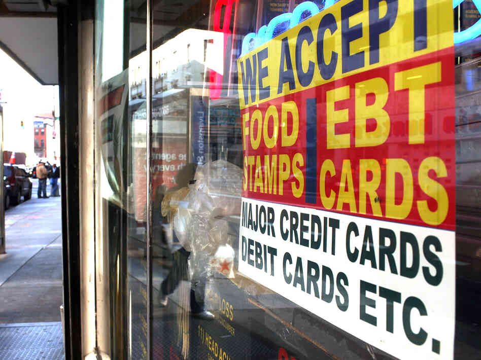 What does it take to qualify for food stamps? What does it take to qualify for food stamps?