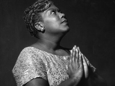 The gospel/folk singer Sister Rosetta Tharpe was accompanied by a jazz orchestra on her debut recording. The gospel/folk singer Sister Rosetta Tharpe was accompanied by a jazz orchestra on her debut recording.