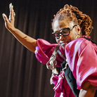 Dee Alexander gets down. Dee Alexander gets down.
