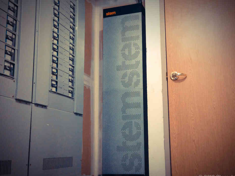 Storage batteries made by Stem, a Bay Area startup, look like glitzy gym lockers. Storage batteries made by Stem, a Bay Area startup, look like glitzy gym lockers.