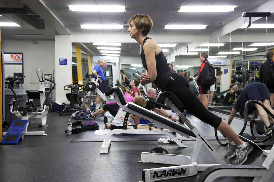 Janet Wertheimer does a back hyperextension exercise at Boston Sports Club in Wellesley, Mass. Regular exercise has helped control her chronic back pain. Janet Wertheimer does a back hyperextension exercise at Boston Sports Club in Wellesley, Mass. Regular exercise has helped control her chronic back pain.