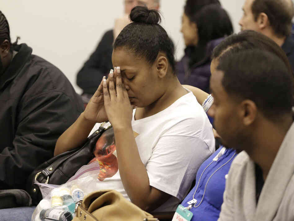 Nailah Winkfield, mother of 13-year-old Jahi McMath, at a court hearing on Dec. 20, 2013, in Oakland, Calif. The family opposed hospital efforts to disconnect Jahi from life support, even though she was declared brain dead. Nailah Winkfield, mother of 13-year-old Jahi McMath, at a court hearing on Dec. 20, 2013, in Oakland, Calif. The family opposed hospital efforts to disconnect Jahi from life support, even though she was declared brain dead.