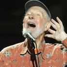 Pete Seeger performs during a concert marking his 90th birthday at Madison Square Garden in New York on May 3, 2009. Pete Seeger performs during a concert marking his 90th birthday at Madison Square Garden in New York on May 3, 2009.