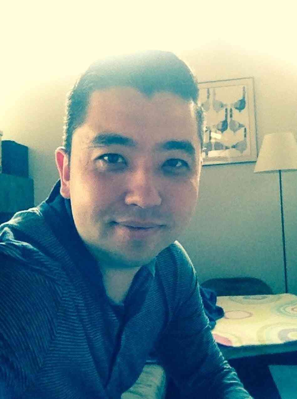 "I look mostly Asian, and like so many other heterosexual Asian males before me, I have internalized a lifetime of believing that my features ... make me unattractive and undesirable." "I look mostly Asian, and like so many other heterosexual Asian males before me, I have internalized a lifetime of believing that my features ... make me unattractive and undesirable."