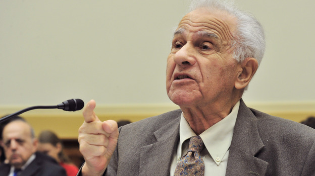 Holocaust survivor Leo Bretholz's Change.org petition has more than 107,000 signatures. (Image credit: AFP/Getty Images)