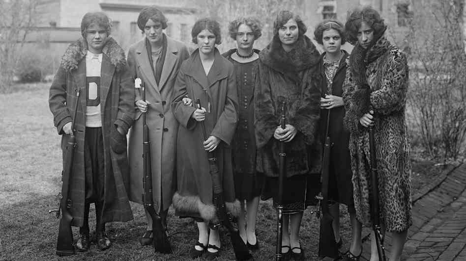 Teenage is composed almost entirely of archival footage, including images of American and British flappers of the 1920s. Teenage is composed almost entirely of archival footage, including images of American and British flappers of the 1920s.