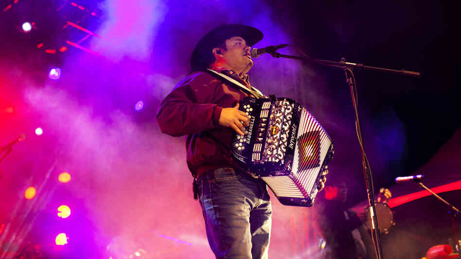 Ricky Munoz, the lead singer of Intocable, a popular Texas border band, performs in Juarez, Mexico. Ricky Munoz, the lead singer of Intocable, a popular Texas border band, performs in Juarez, Mexico.