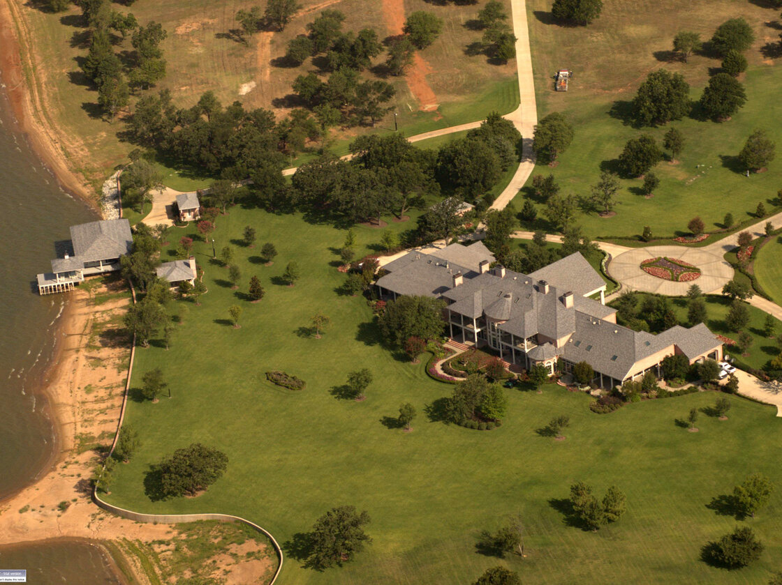 This aerial photograph shows Kenneth and Gloria Copeland's lakeside villa, valued at $6.3 million, which is not taxed because it is listed as a parsonage. This aerial photograph shows Kenneth and Gloria Copeland's lakeside villa, valued at $6.3 million, which is not taxed because it is listed as a parsonage.
