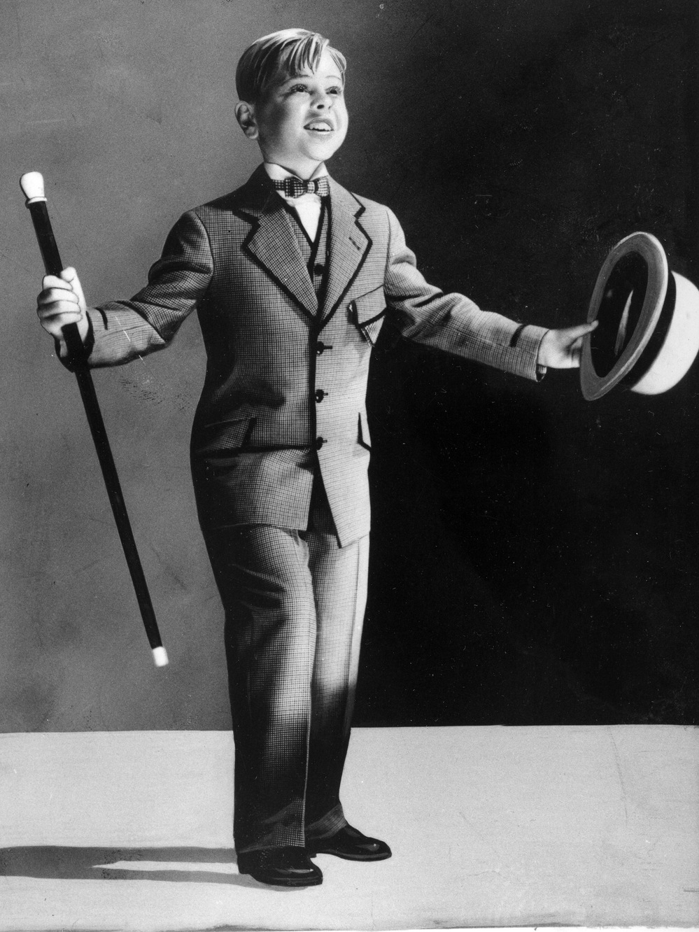 Mickey Rooney performing at age seven. Mickey Rooney performing at age seven.
