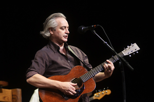 Stace is both a singer-songwriter and a novelist; he moves between the music industry and the literary world.
